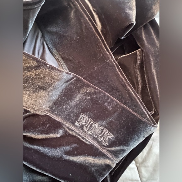 🔥 PINK, by VS black Velvet Leggings 🔥 - Picture 6 of 7